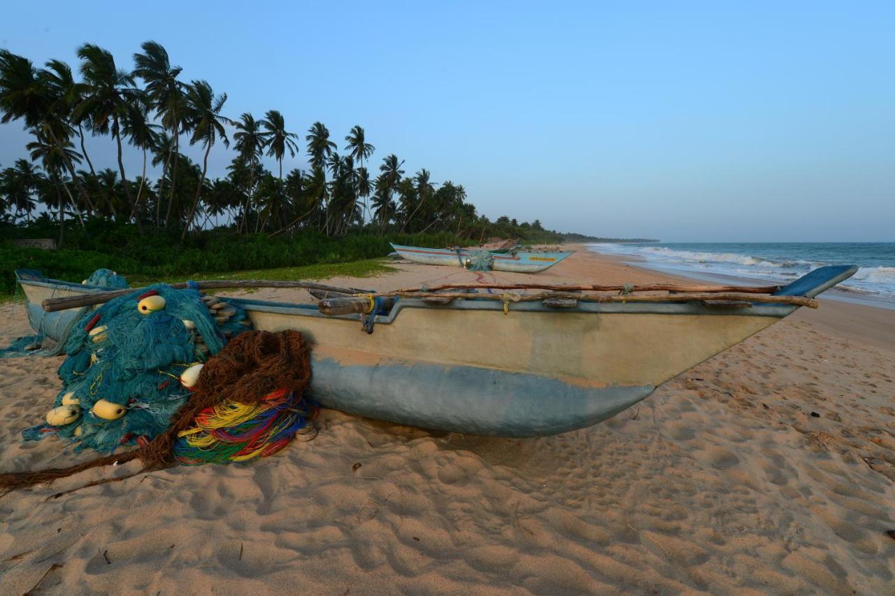 Helios Beach Resort Tangalle Exterior photo
