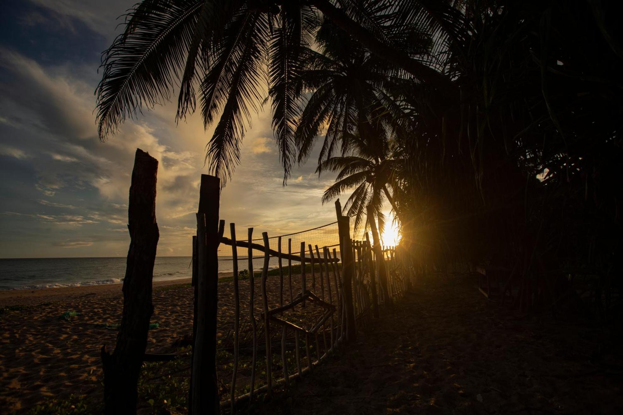 Helios Beach Resort Tangalle Exterior photo