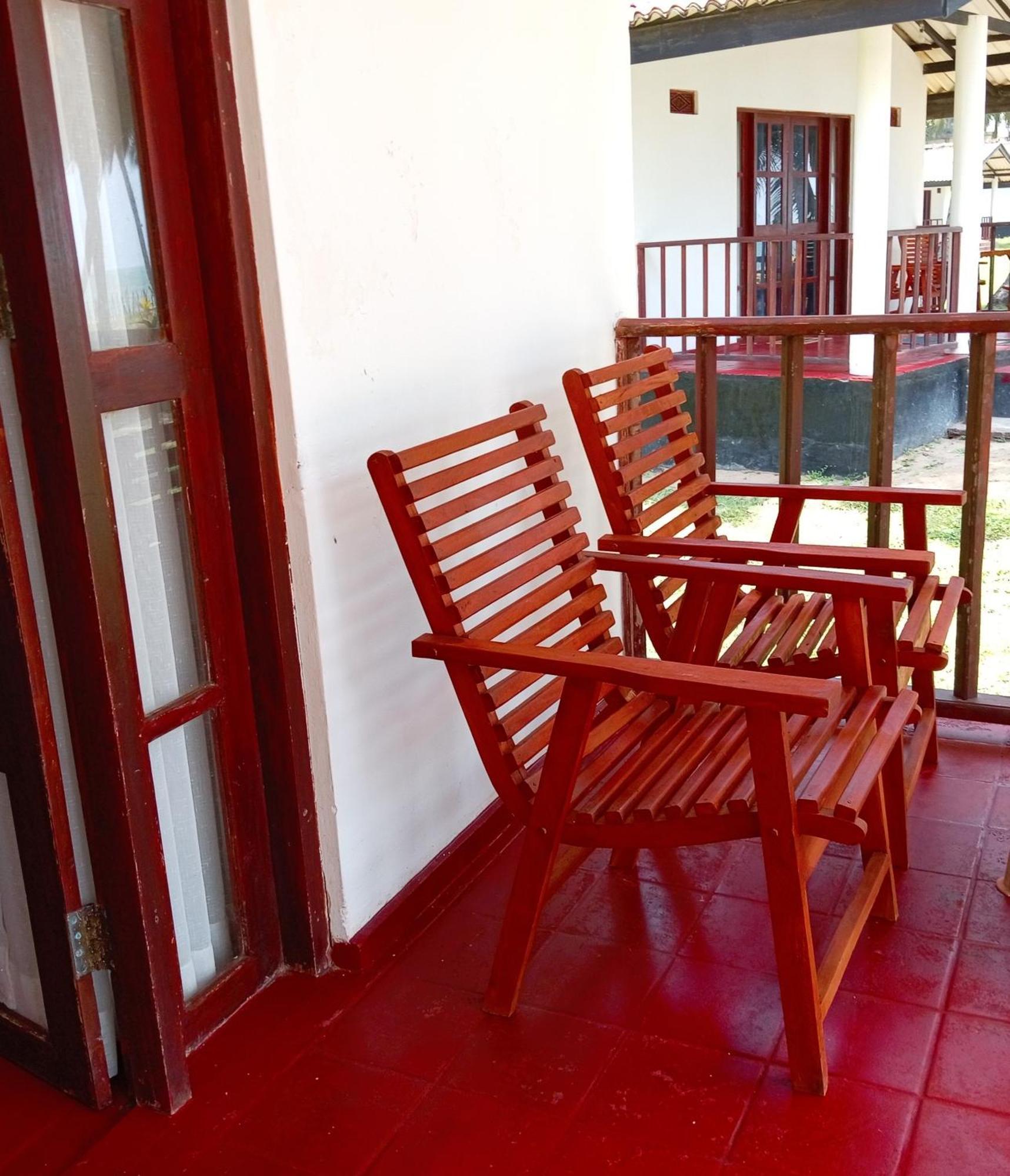 Helios Beach Resort Tangalle Exterior photo